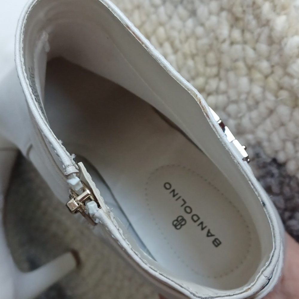 Bandolino Leather Booties - Picture 9 of 16